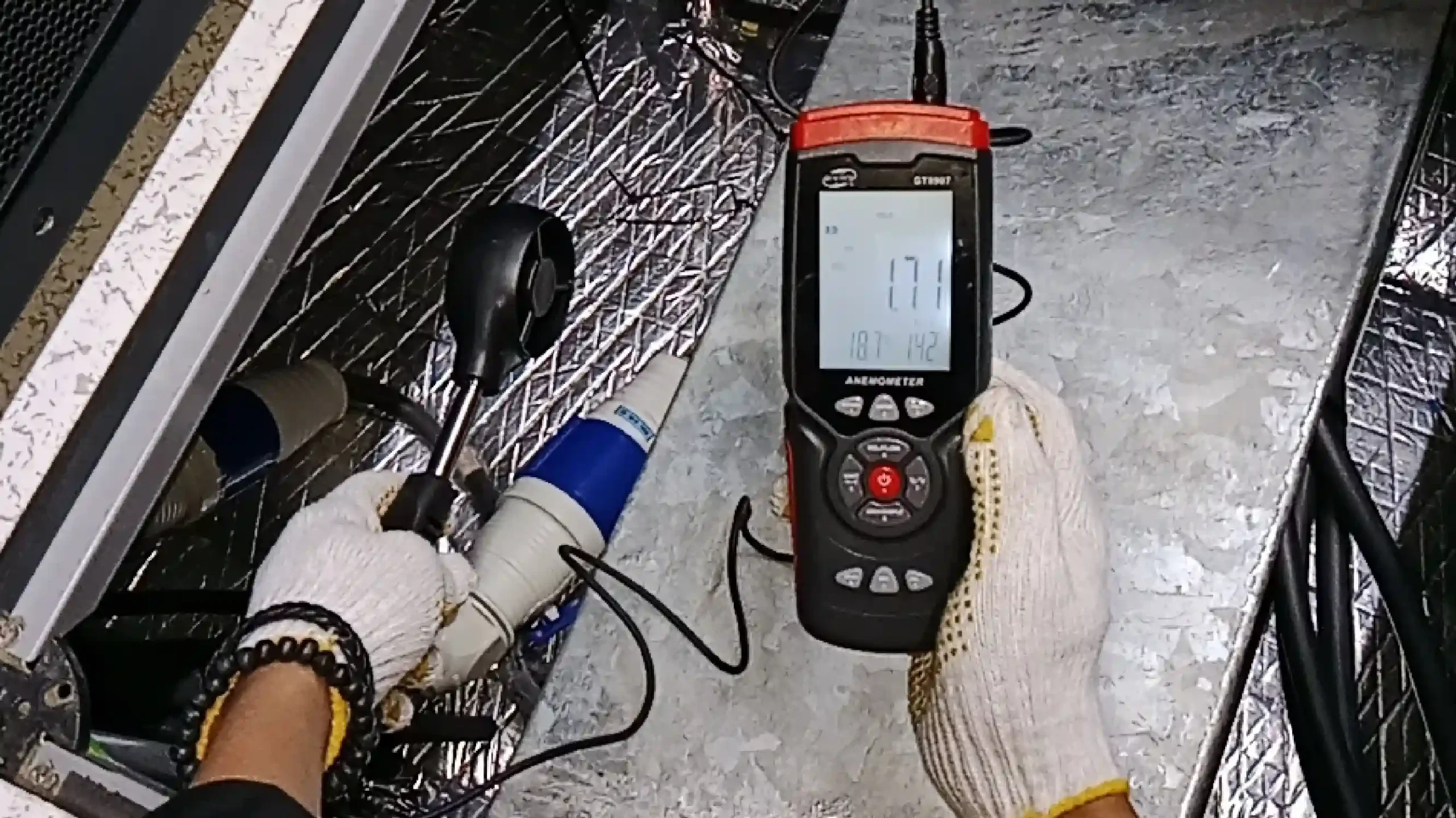 anemometer air velocity