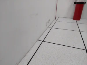 Pengujian Door Fan Test (Room Integrity Testing / Blower Door) di ruang Server PT Softex Indonesia yang berlokasi di Sidoarjo, Jawa Timur.