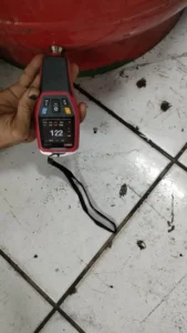 Proses hydrotest tabung FM200 milik Holcim