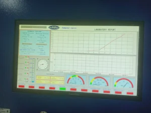 screenshoot proses laboratory report di layar komputer hydrotest tabung FM200 Holcim