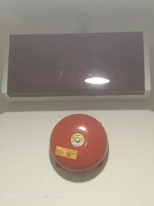 alarm bell dan lampu evacuate area fm200