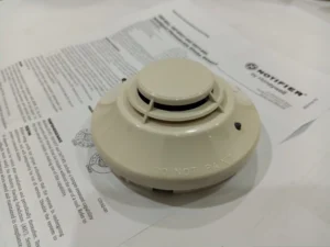 intelligent fsp-851 notifier smoke detector addressable